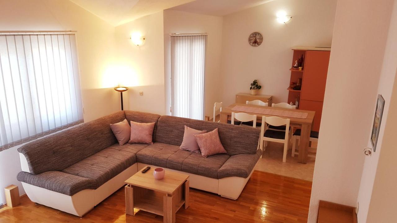 Apartments Edita มาคาร์สกา ภายนอก รูปภาพ