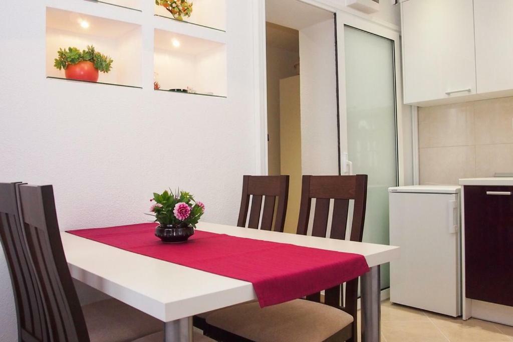 Apartments Edita มาคาร์สกา ภายนอก รูปภาพ