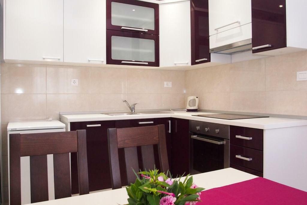 Apartments Edita มาคาร์สกา ภายนอก รูปภาพ