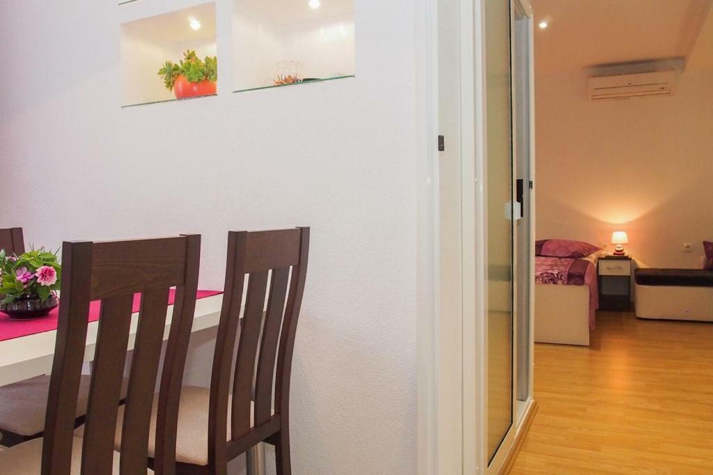 Apartments Edita มาคาร์สกา ภายนอก รูปภาพ