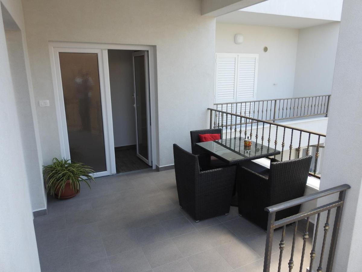 Apartments Edita มาคาร์สกา ภายนอก รูปภาพ